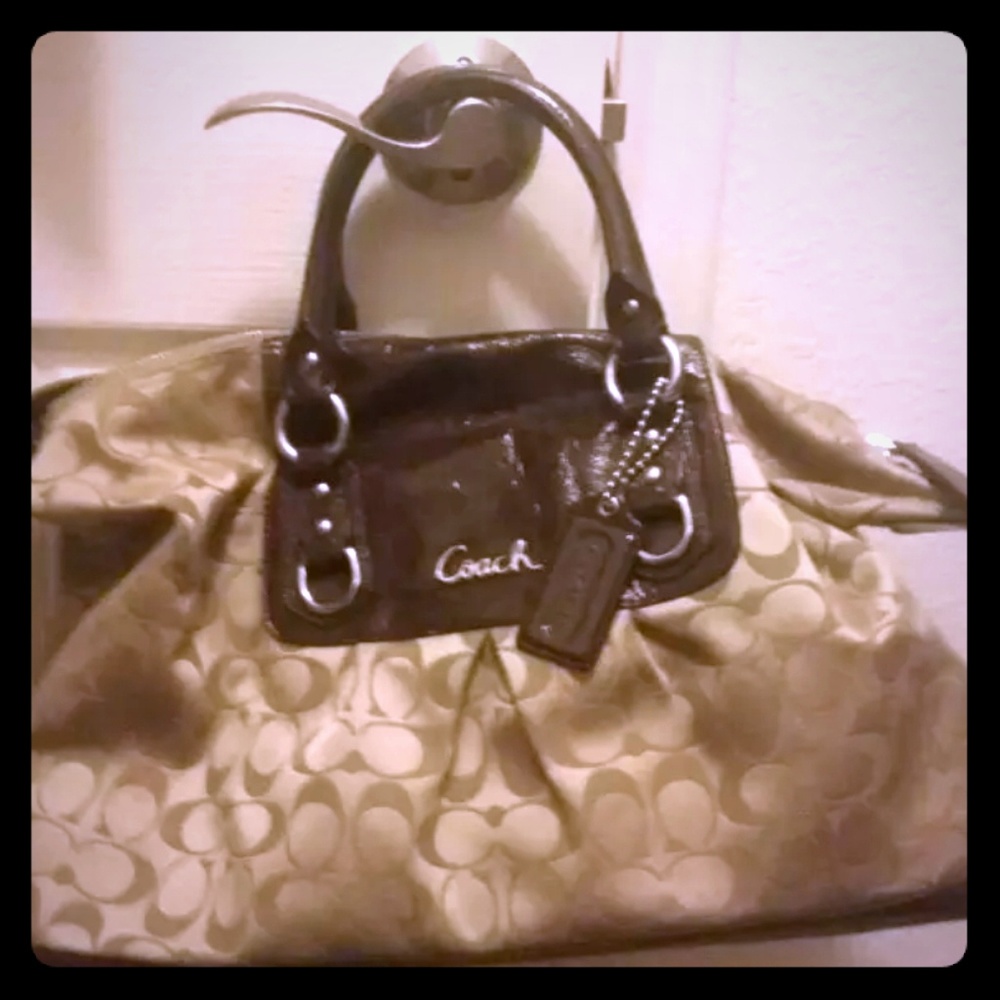 Coach Signature Purse